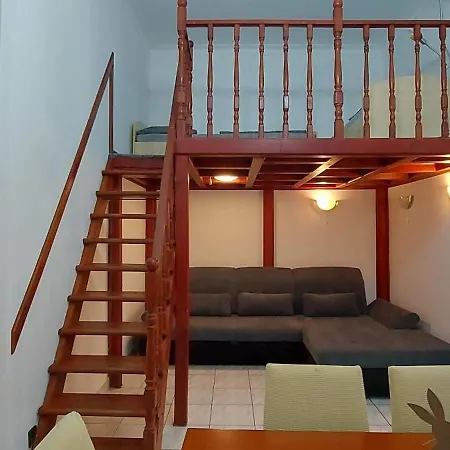 Civis Gold Apartment